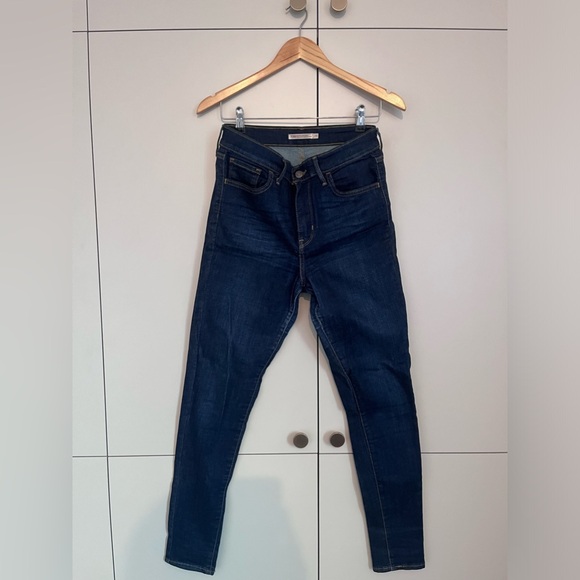 720 Levis’s High Rise Super Skinny Women's Jeans - Size 28 GUC - Picture 6 of 11